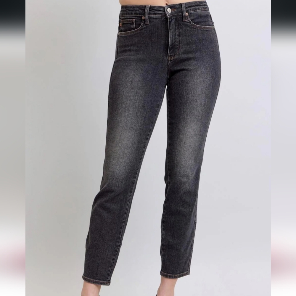 Judy Blue Black Straight Leg Jeans